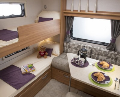 Quasar 546 model interior