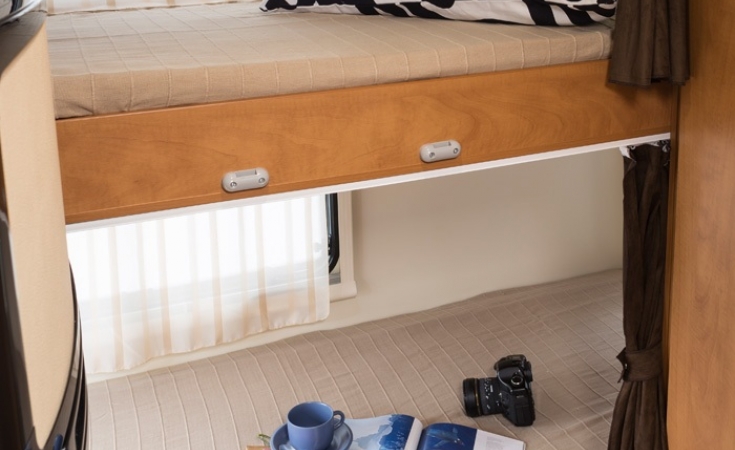 690B Bunks
