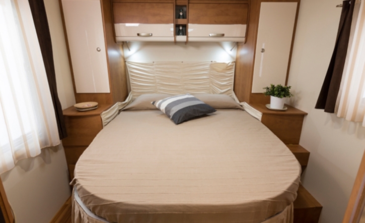 740i Bed