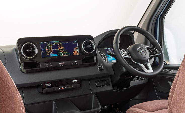 Showing optional 10" Screen