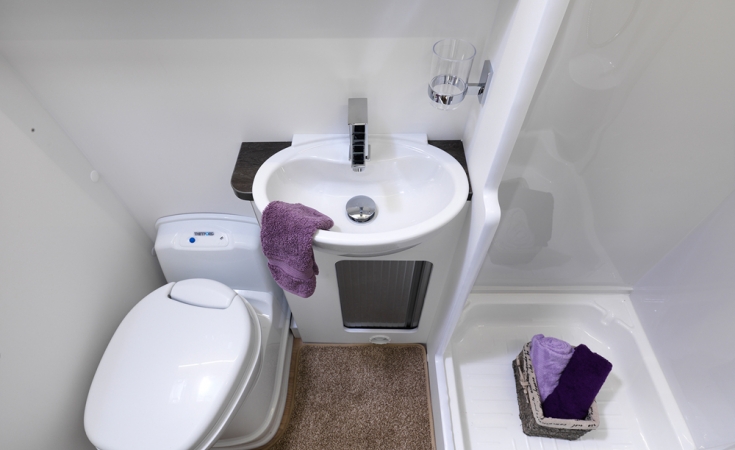 Landstar RLS Washroom