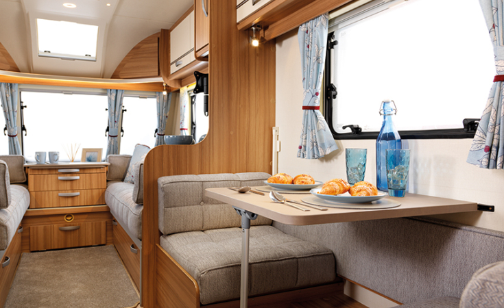 Quasar 524 Dinette