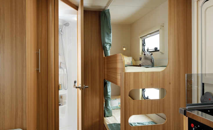 Quasar 586 Bunks